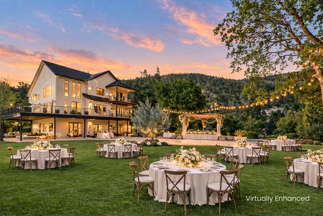 15223 Ledgewood Drive, Redding, CA 96001