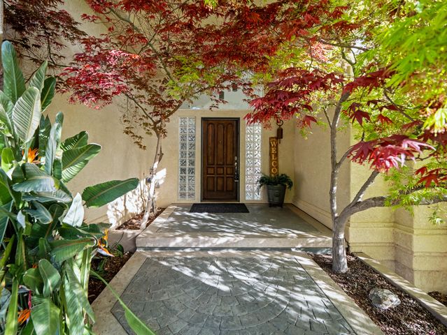 15223 Ledgewood Drive, Redding, CA 96001