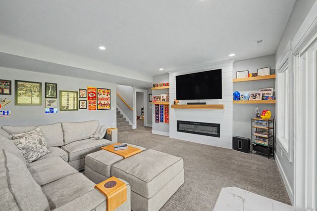 415 NW Woodmoor Drive, Waukee, IA 50263