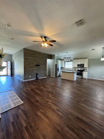 106 Greenfield Trail, Forney, TX 75126