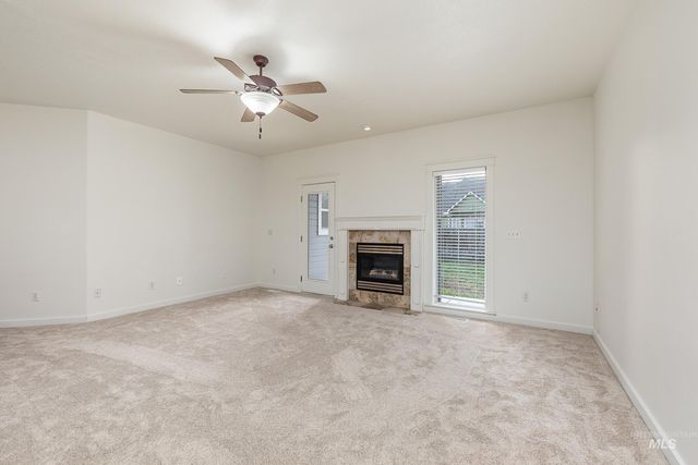 1373 W Loretta, Meridian, ID 83646