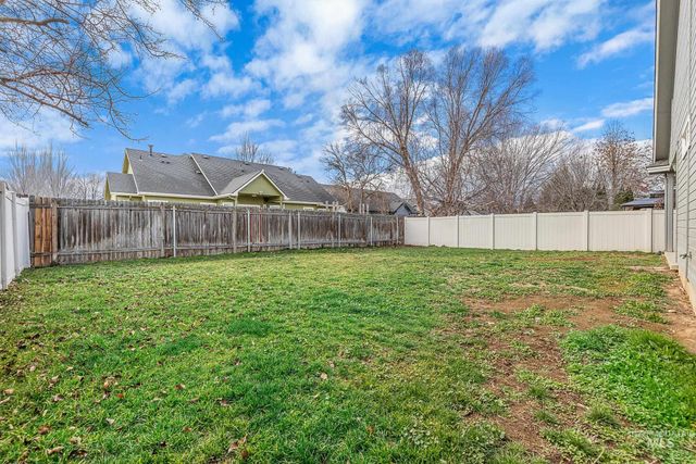 1373 W Loretta, Meridian, ID 83646