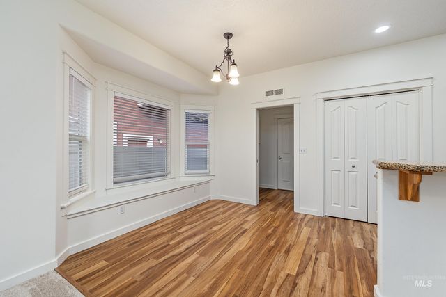 1373 W Loretta, Meridian, ID 83646