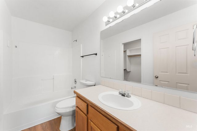 163 N Orchard Heights Way, Nampa, ID 83651