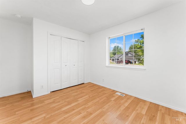 163 N Orchard Heights Way, Nampa, ID 83651