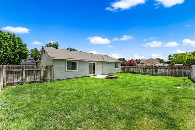 163 N Orchard Heights Way, Nampa, ID 83651