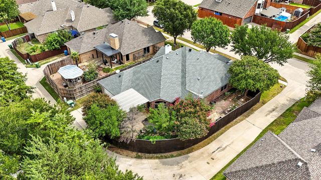6605 Oxford Lane, The Colony, TX 75056