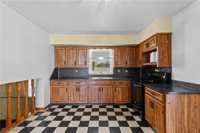 64643 Loomis Lane, Belmont, OH 43718