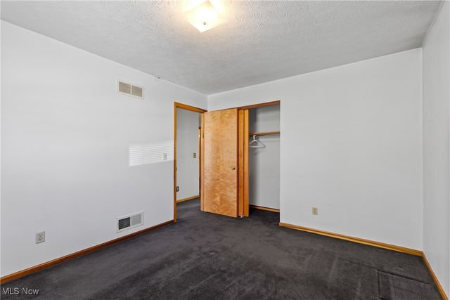 64643 Loomis Lane, Belmont, OH 43718