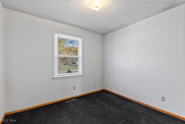 64643 Loomis Lane, Belmont, OH 43718