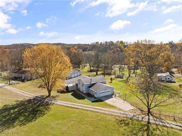 64643 Loomis Lane, Belmont, OH 43718