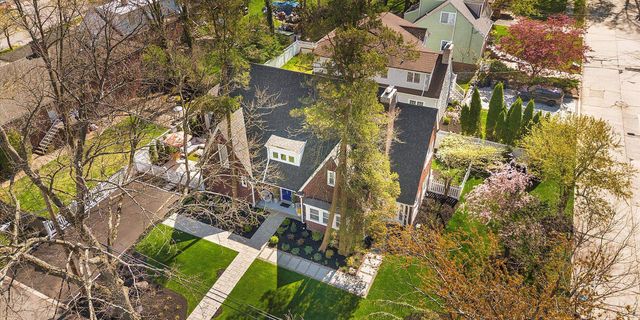206 LAKEVIEW AVE, Leonia, NJ 07605