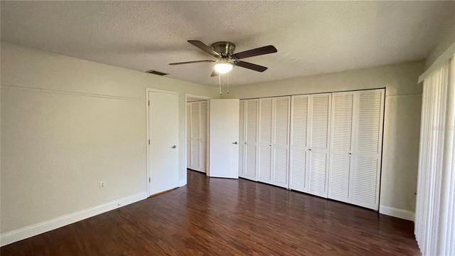 892 SUNRIDGE DRIVE 892, Sarasota, FL 34234