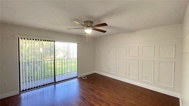 892 SUNRIDGE DRIVE 892, Sarasota, FL 34234