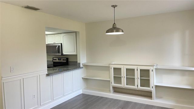 892 SUNRIDGE DRIVE 892, Sarasota, FL 34234