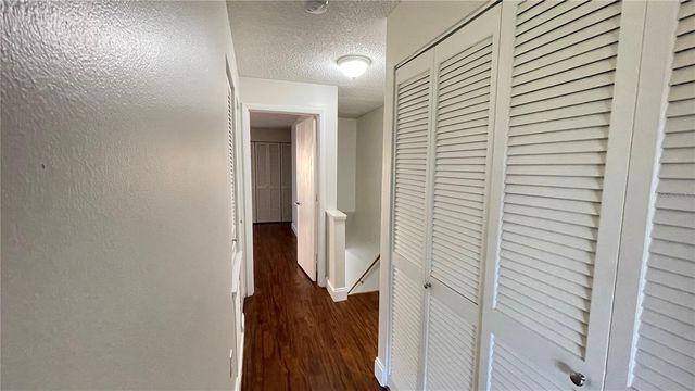 892 SUNRIDGE DRIVE 892, Sarasota, FL 34234