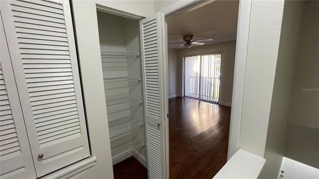 892 SUNRIDGE DRIVE 892, Sarasota, FL 34234