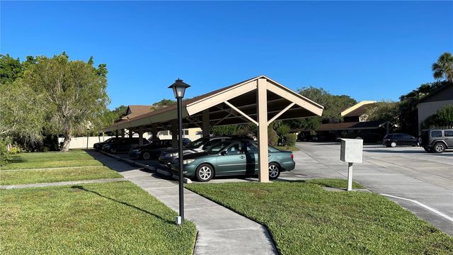 892 SUNRIDGE DRIVE 892, Sarasota, FL 34234