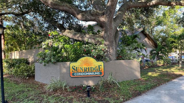 892 SUNRIDGE DRIVE 892, Sarasota, FL 34234