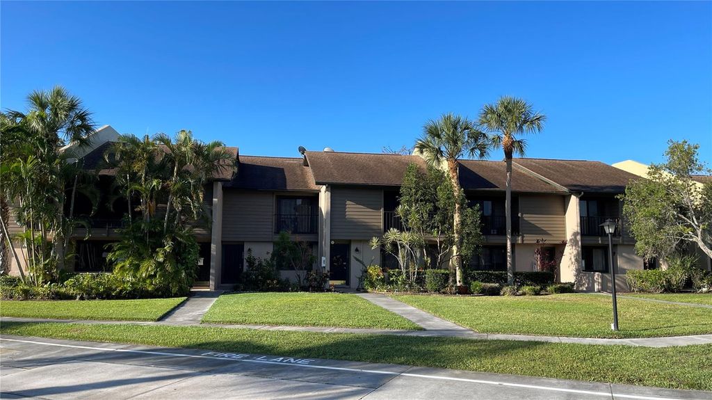 892 SUNRIDGE DRIVE 892, Sarasota, FL 34234