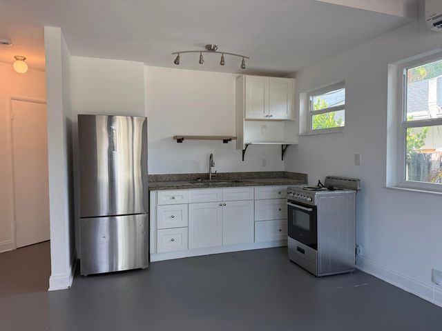 900 SE 12th Street FRONT, Fort Lauderdale, FL 33316