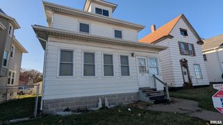 2013 16TH Street, Moline, IL 61265