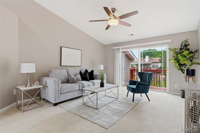 14255 Riverfront Drive, Florissant, MO 63034