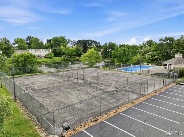 14255 Riverfront Drive, Florissant, MO 63034