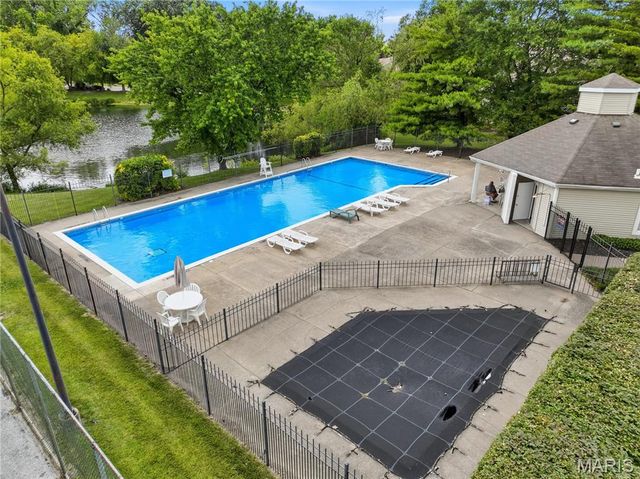 14255 Riverfront Drive, Florissant, MO 63034