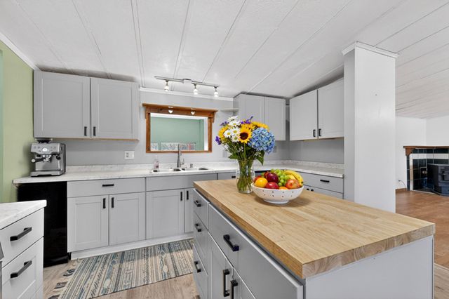 9 Tiger Road, Edgewood, NM 87015