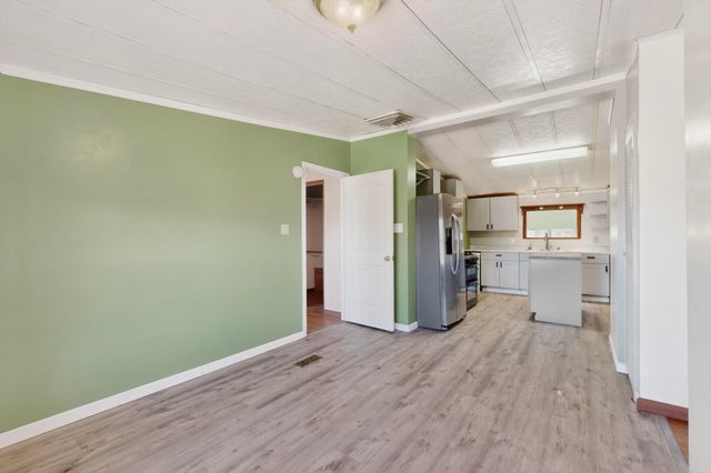 9 Tiger Road, Edgewood, NM 87015