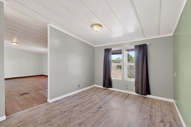 9 Tiger Road, Edgewood, NM 87015