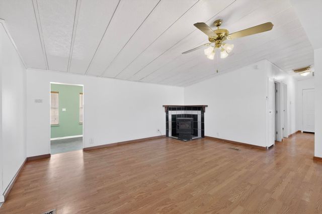 9 Tiger Road, Edgewood, NM 87015