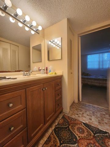 5851 NW 62nd Avenue 105, Tamarac, FL 33319