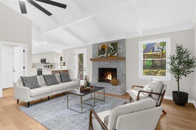 1661 Oak Ridge Circle SW, Stone Mountain, GA 30087