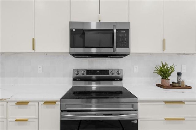 1661 Oak Ridge Circle SW, Stone Mountain, GA 30087