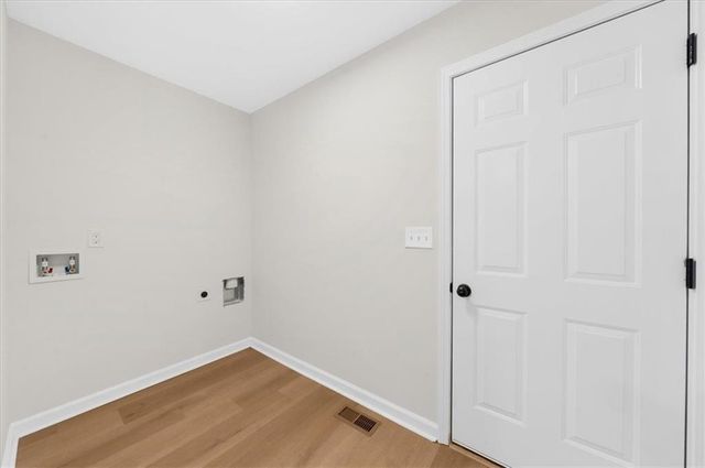 1661 Oak Ridge Circle SW, Stone Mountain, GA 30087