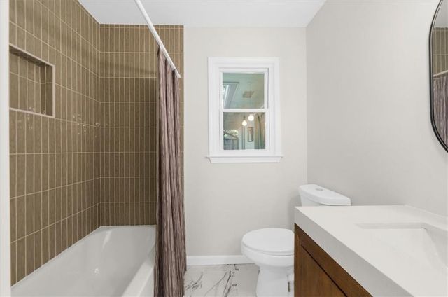 1661 Oak Ridge Circle SW, Stone Mountain, GA 30087