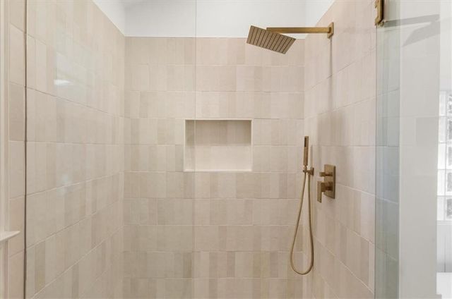 1661 Oak Ridge Circle SW, Stone Mountain, GA 30087