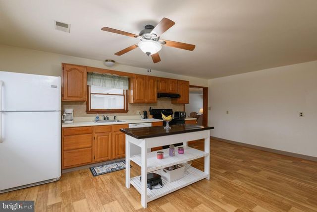 166 ROSEHILL AVE, West Grove, PA 19390