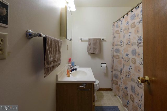 166 ROSEHILL AVE, West Grove, PA 19390