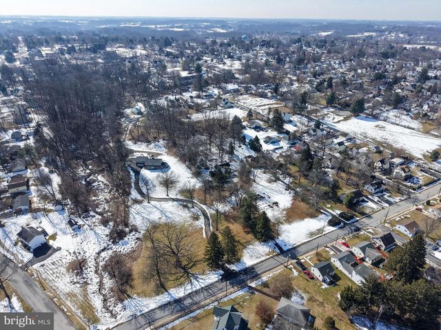 166 ROSEHILL AVE, West Grove, PA 19390