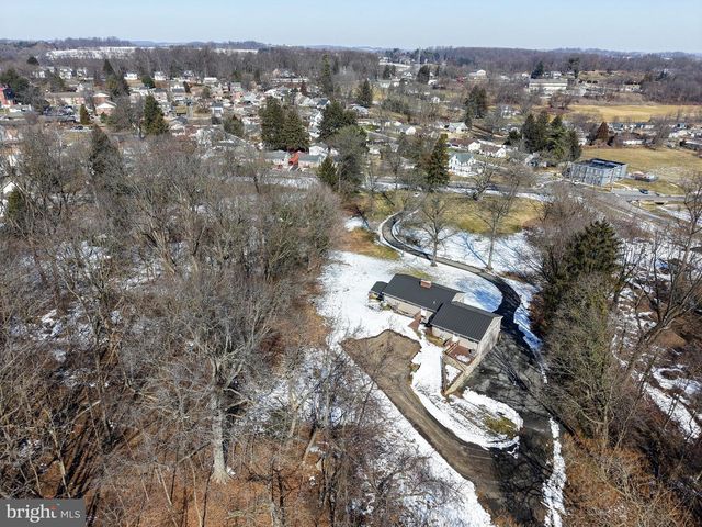 166 ROSEHILL AVE, West Grove, PA 19390