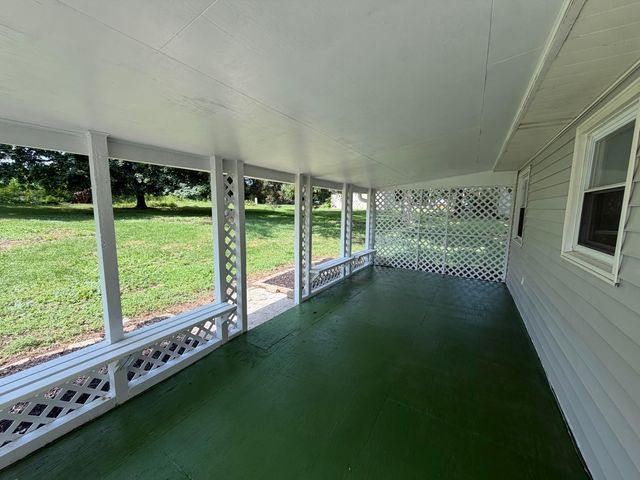 3228 Meadowbrook Drive NE, Lancaster, OH 43130