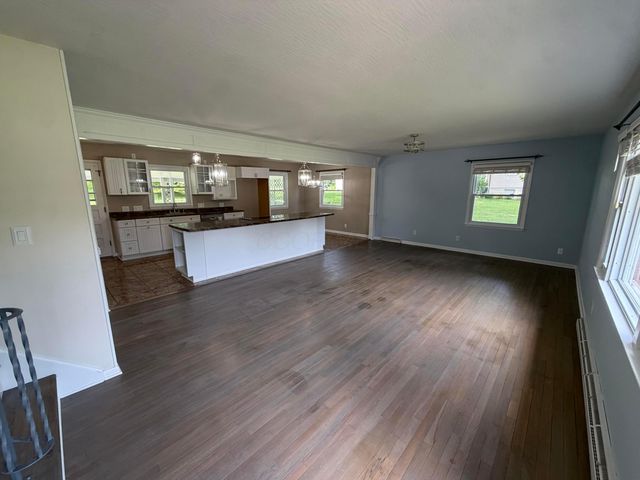 3228 Meadowbrook Drive NE, Lancaster, OH 43130