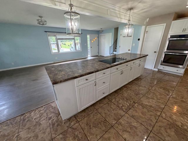3228 Meadowbrook Drive NE, Lancaster, OH 43130