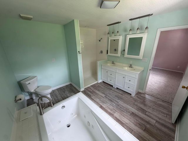 3228 Meadowbrook Drive NE, Lancaster, OH 43130