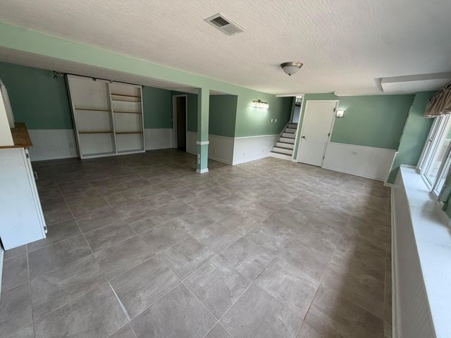 3228 Meadowbrook Drive NE, Lancaster, OH 43130