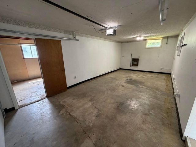 3228 Meadowbrook Drive NE, Lancaster, OH 43130