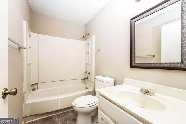 5575 La Fleur Trail, Lithonia, GA 30038